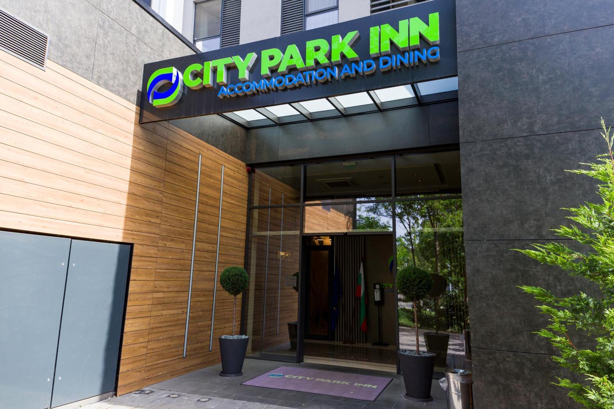 City Park Inn Plovdiv Exterior photo