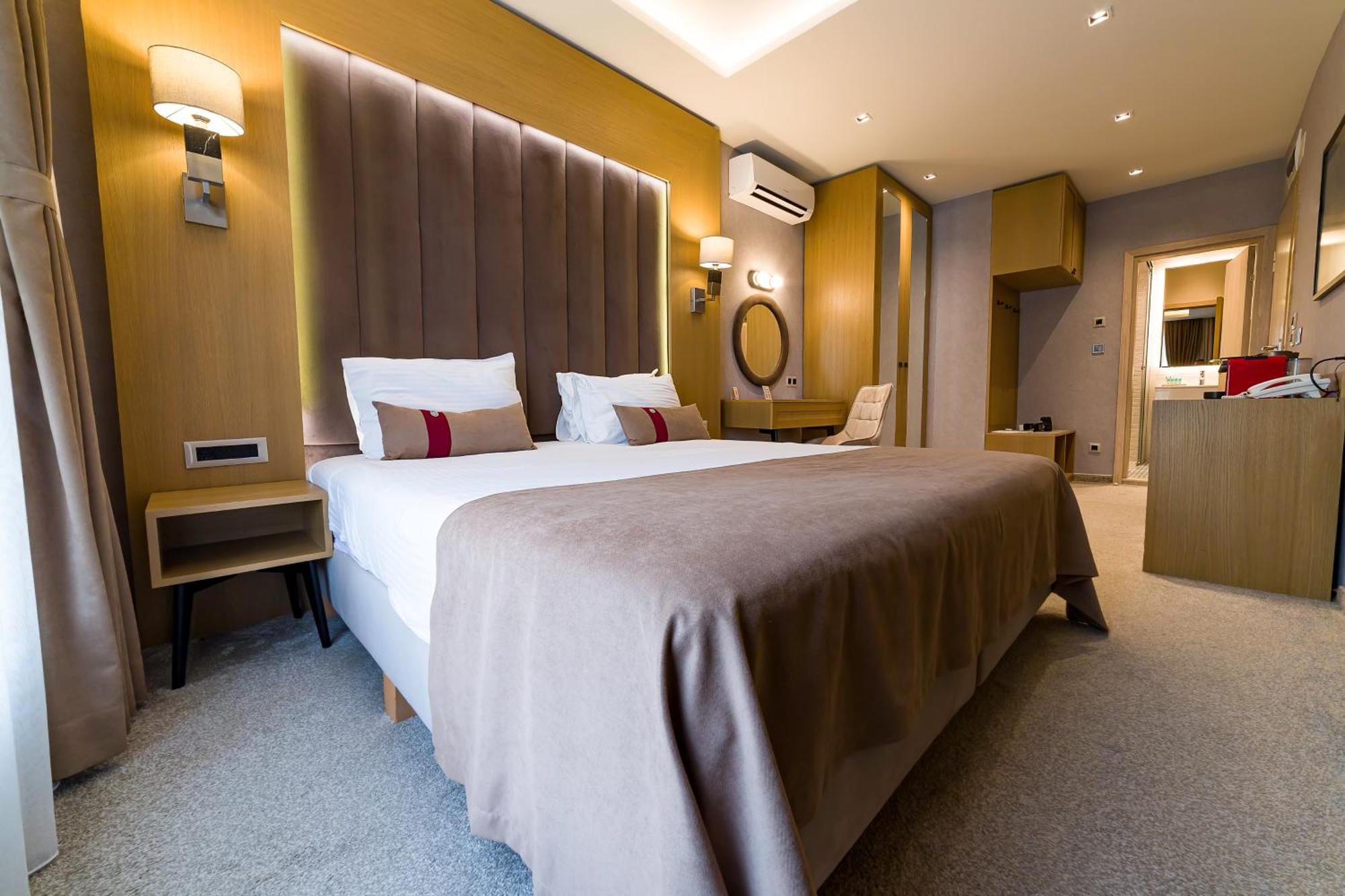 City Park Inn Plovdiv Exterior photo
